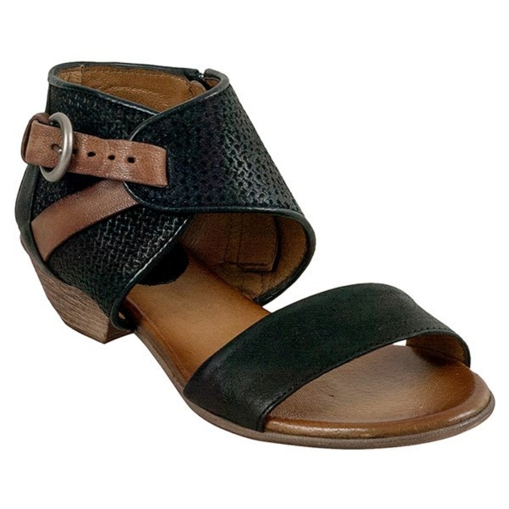Miz Mooz 'Cheerful' Leather Buckle Sandal sz 39